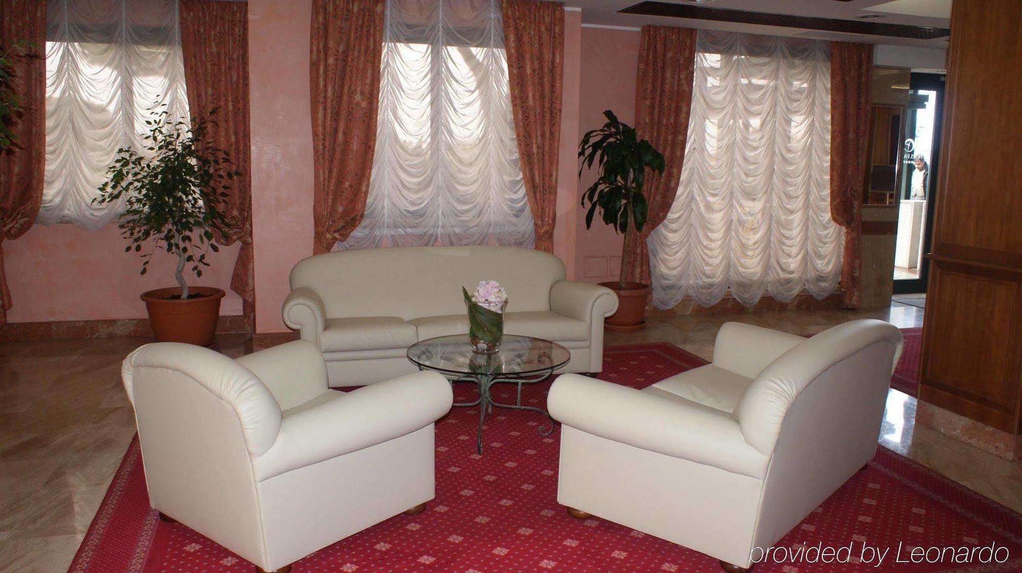 Hotel Palace 2000 Pomezia Exterior photo